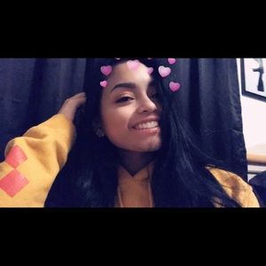 Meet your Posher, Malaina